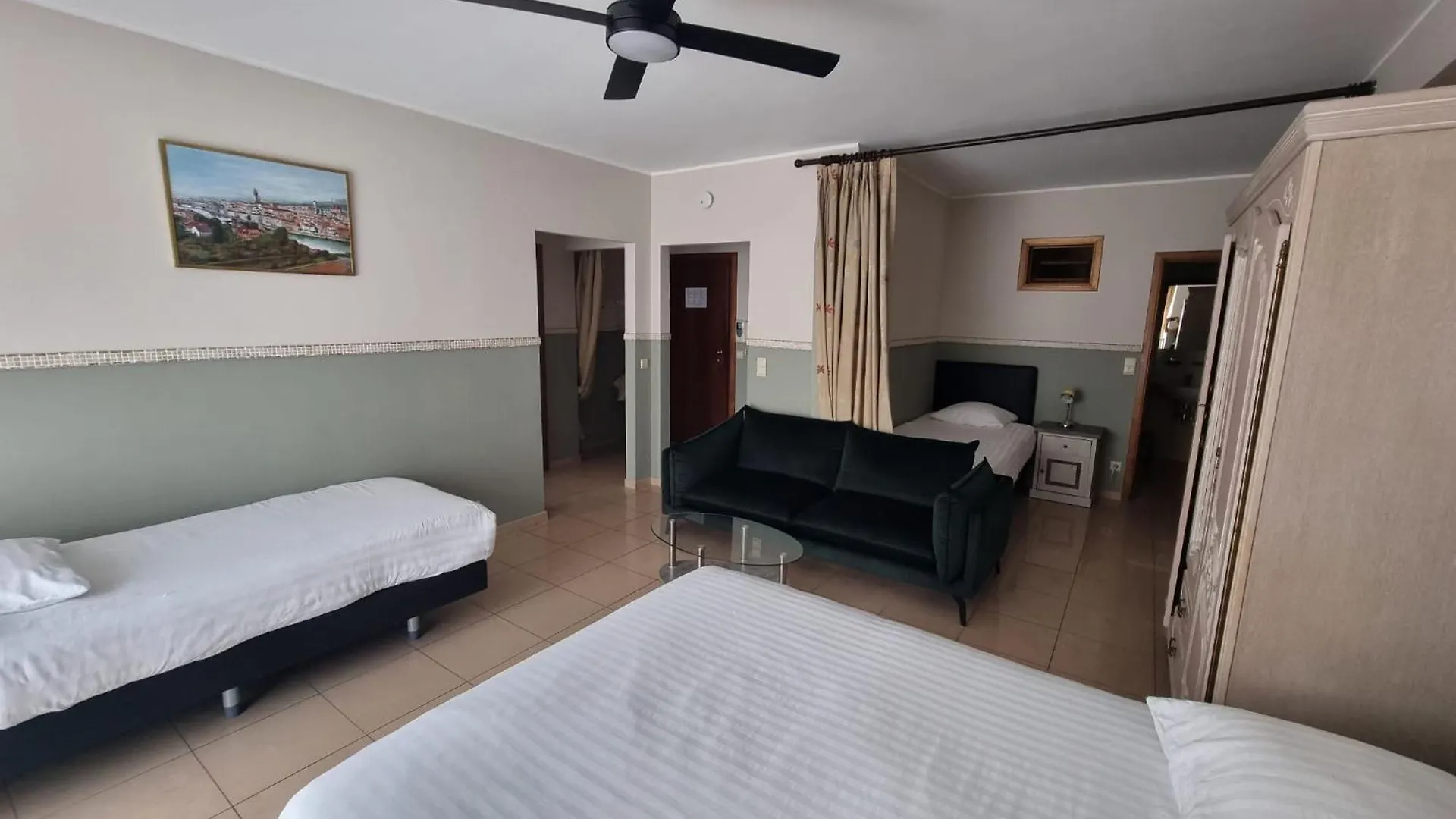 Aparthotel Residence Bara Midi Saint-Gilles Брюссель